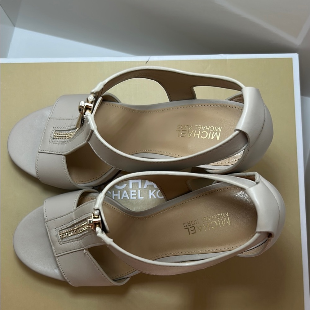 Michael Kors Women’s Cream & Brown High Heel Shoes, Size 6, Excellent New Con. - Picture 8 of 8